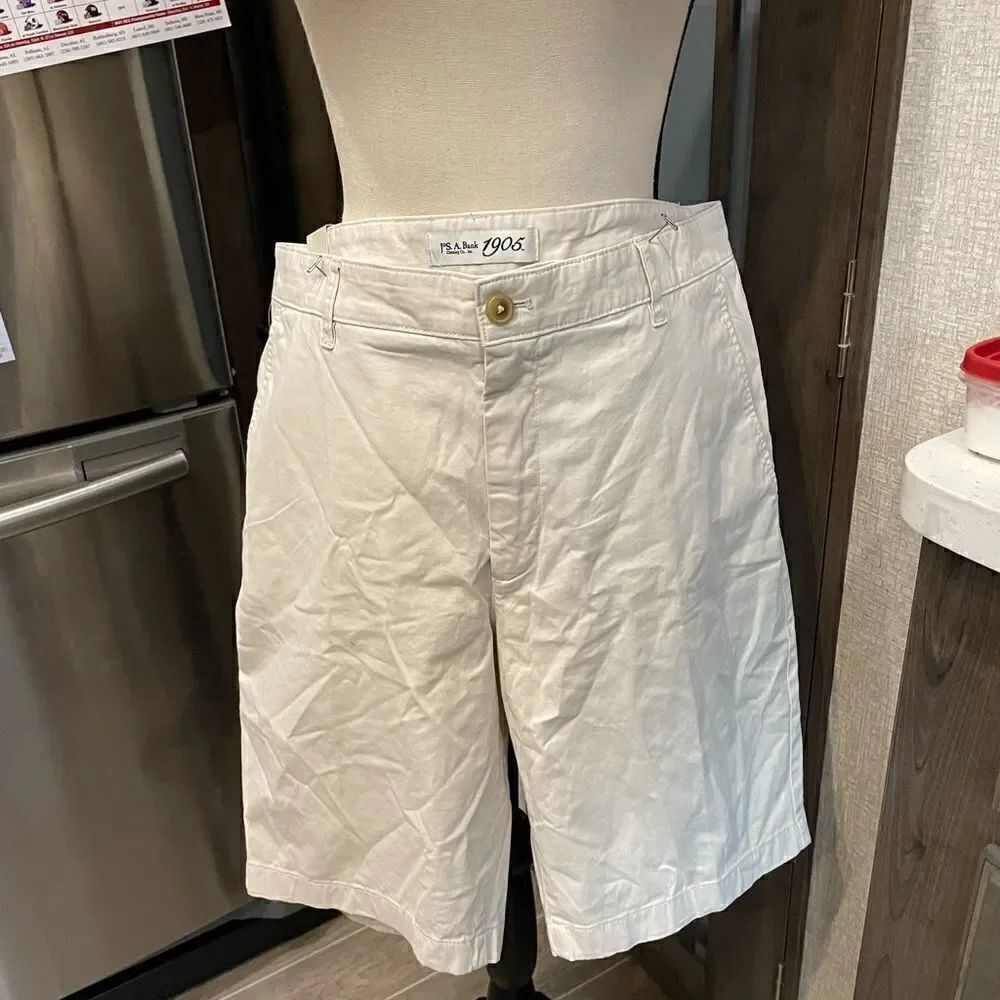 NWT Jos A Banks Shorts